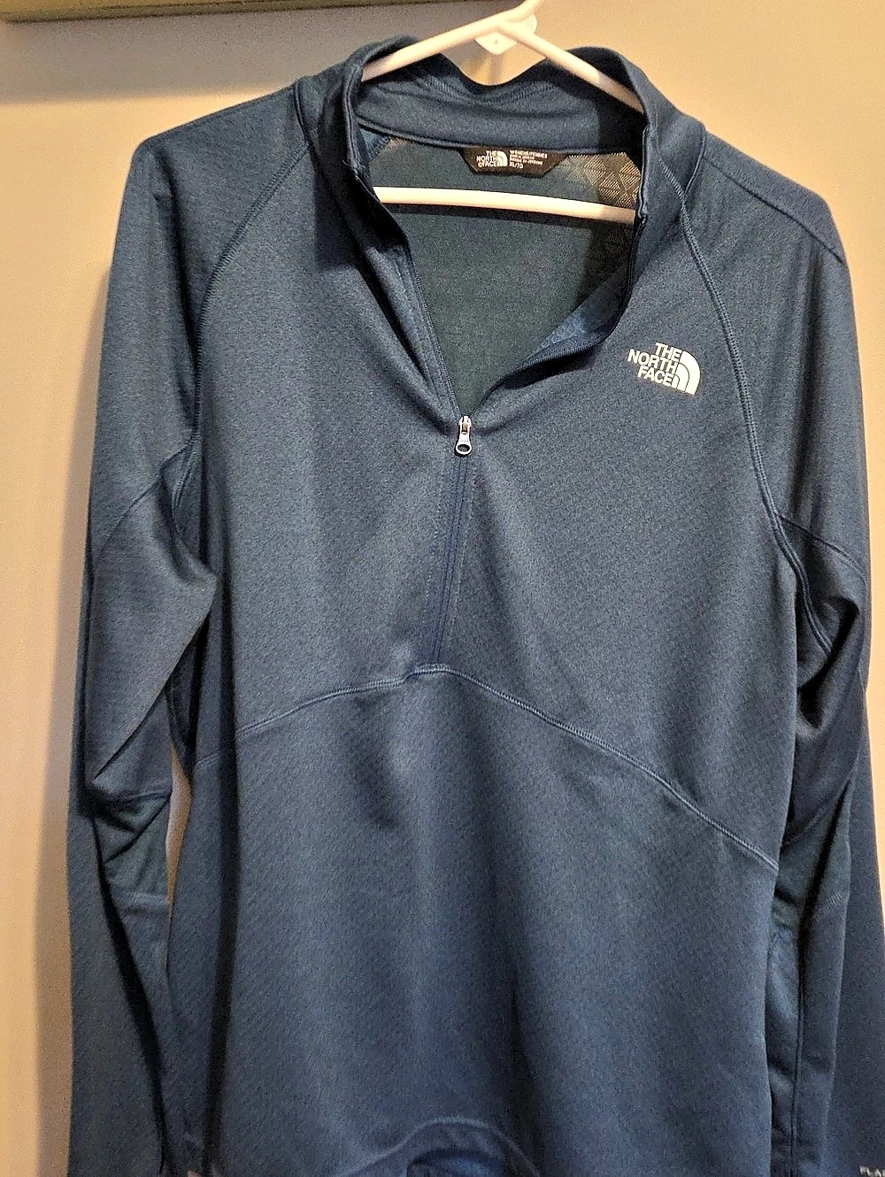 The North Face Men's Blue Half-Zip Pullover